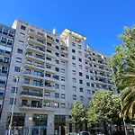 Columbano City Suites - Boutique Ensuites, Cokitchen & Parking