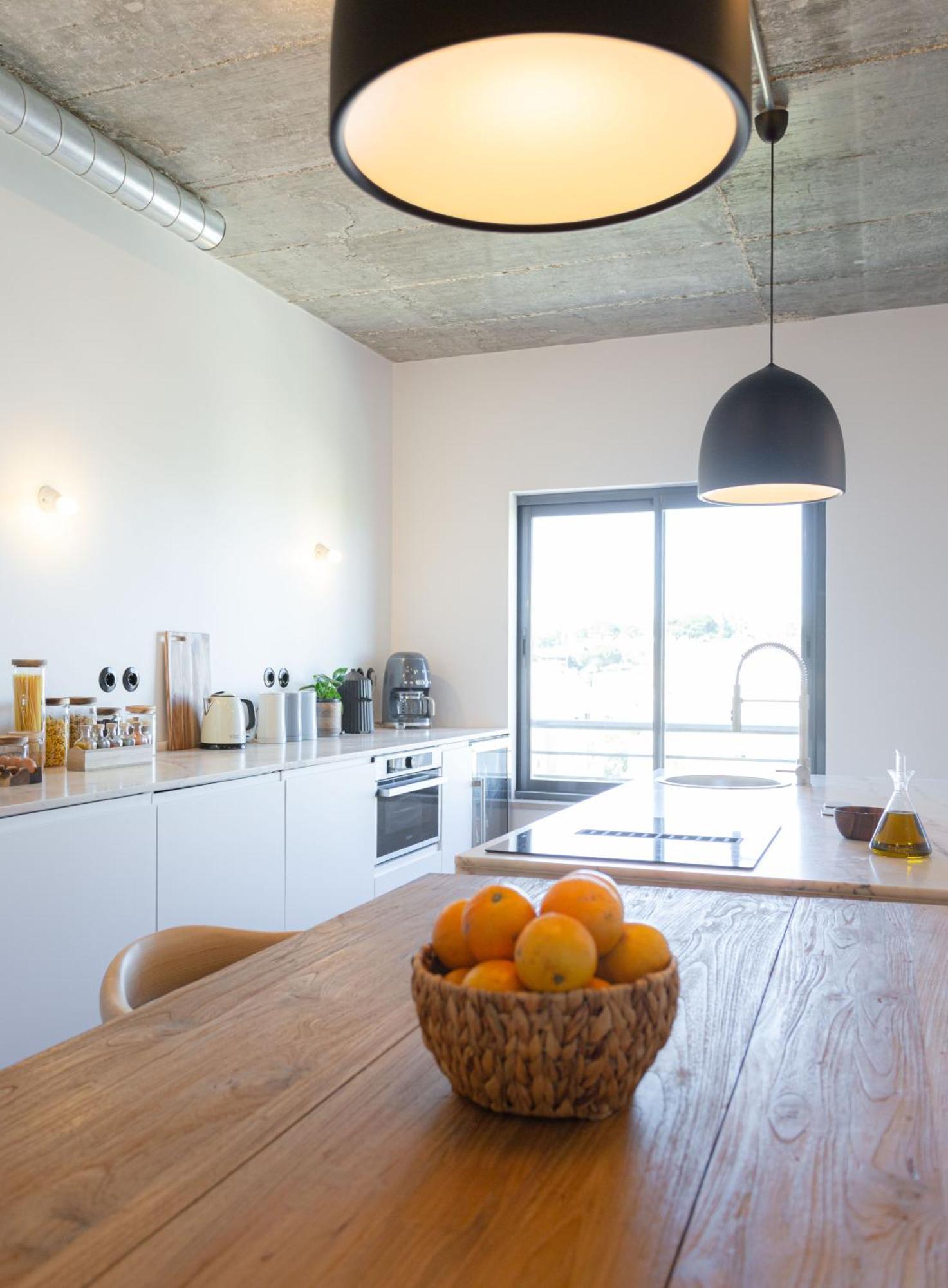 Columbano - Boutique Ensuites, Cokitchen & Parking
